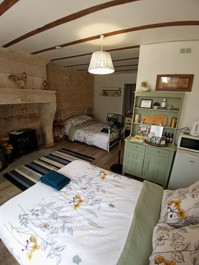 La Vieille Grange - Saint-Privat-Des-Pres Bed & Breakfast Luaran gambar