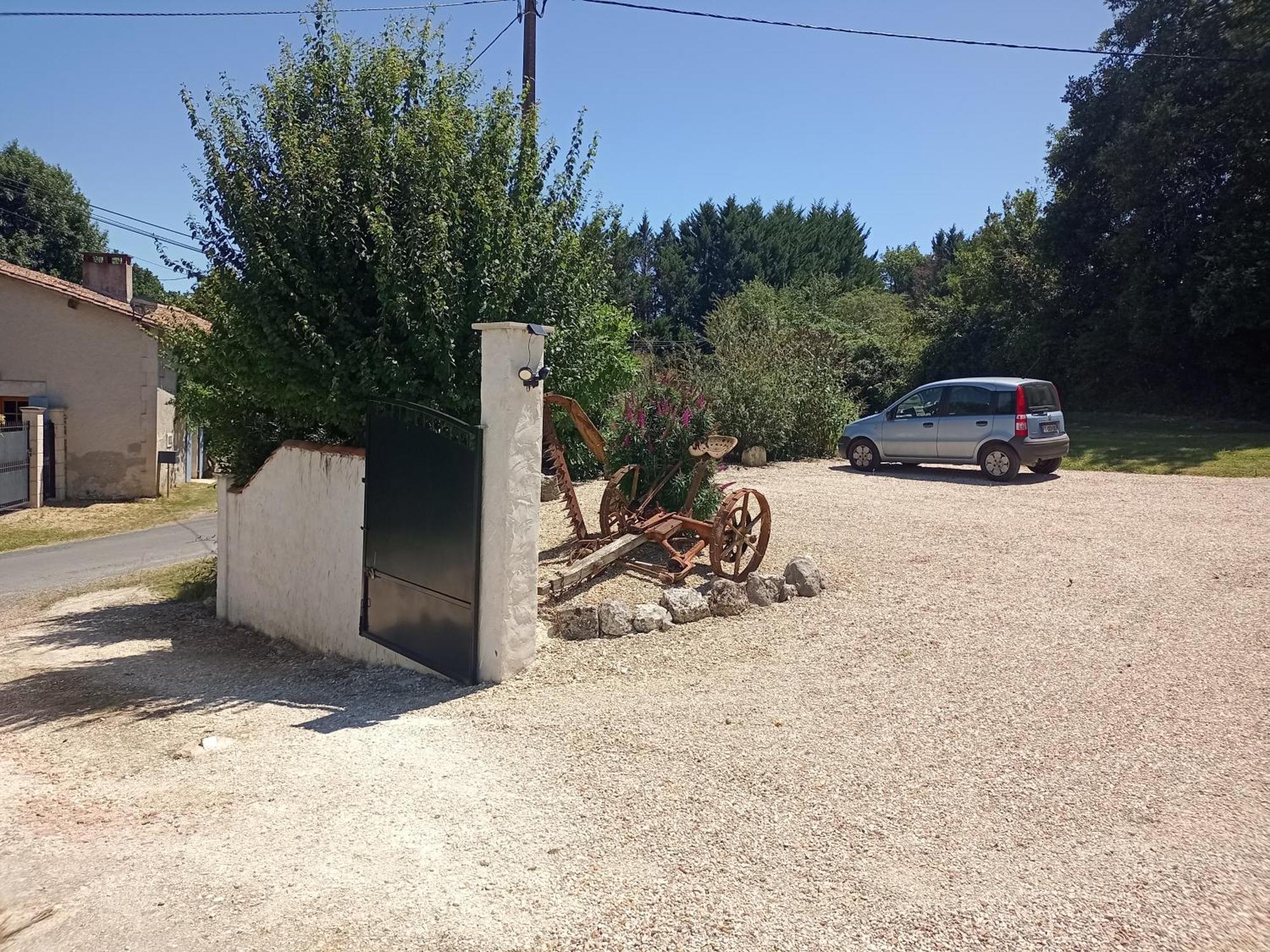La Vieille Grange - Saint-Privat-Des-Pres Bed & Breakfast Luaran gambar